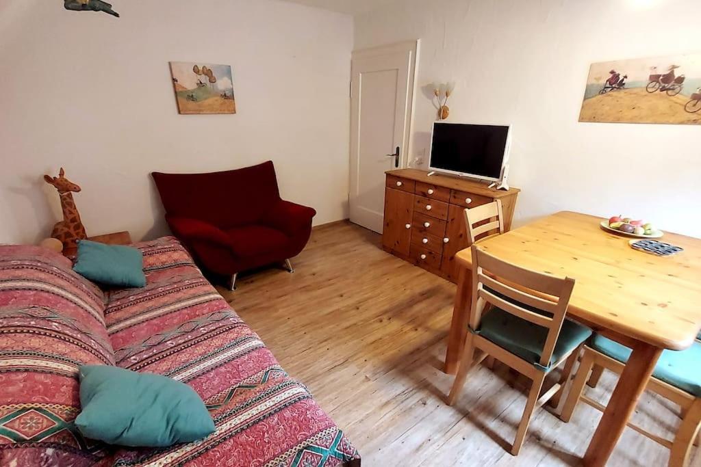 Wangen im Allgäu Gemuetliche Ferienwohnung Auf 2 Etagen Mit Dachterrasse מראה חיצוני תמונה